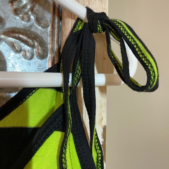 Marilyn Manson Collab Green and Black Sleeveless Crop Tank Top - Picture 3 of 5